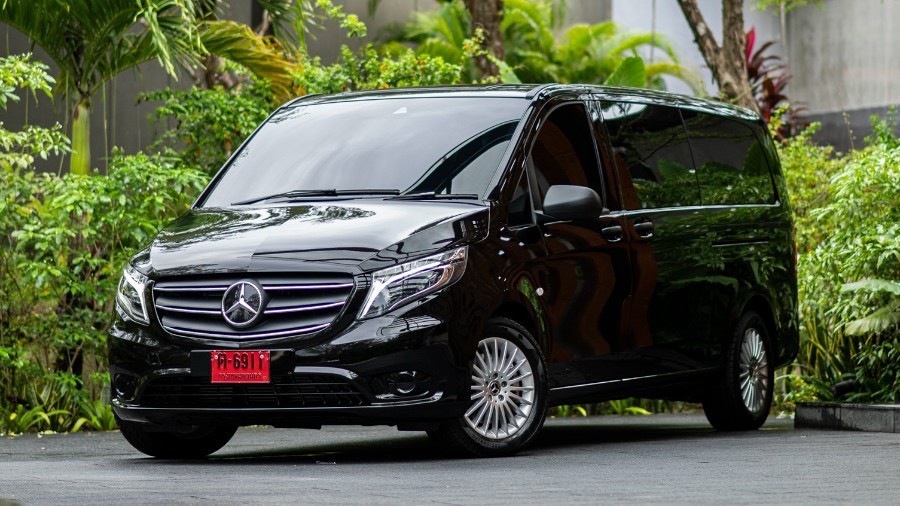 Mercedes-Benz Vito VIP Extra Long รถเช่าดอนเมือง