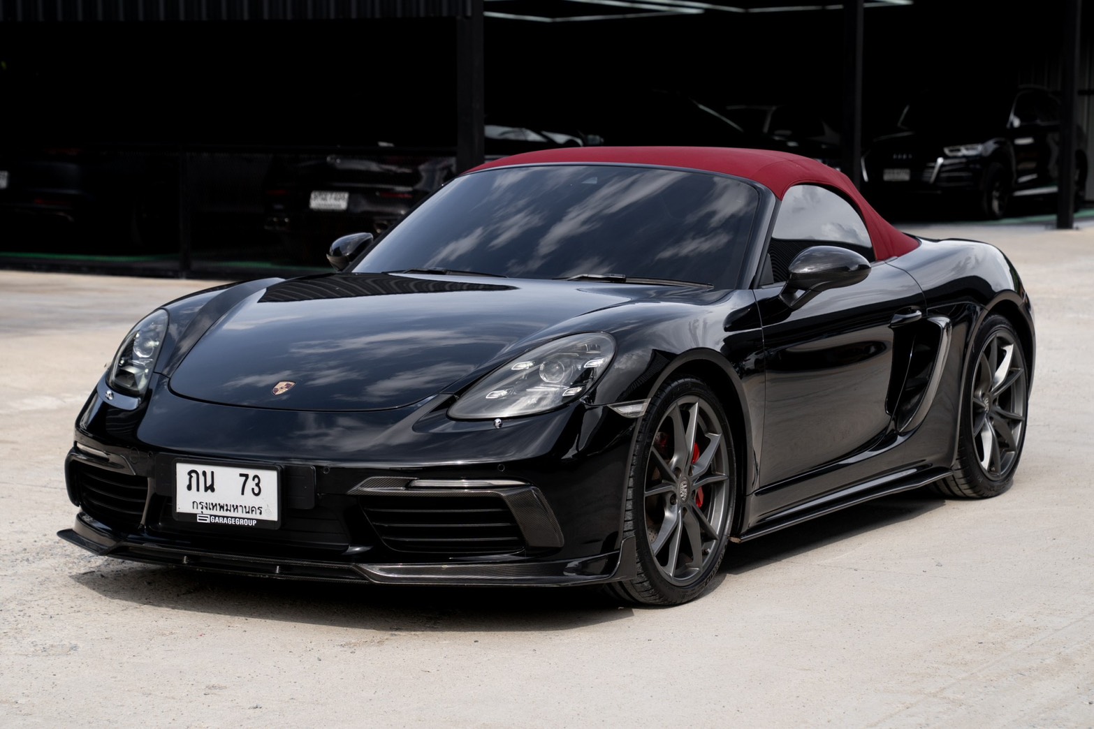 Porsche 718 Boxster Convertible รถเช่าดอนเมือง