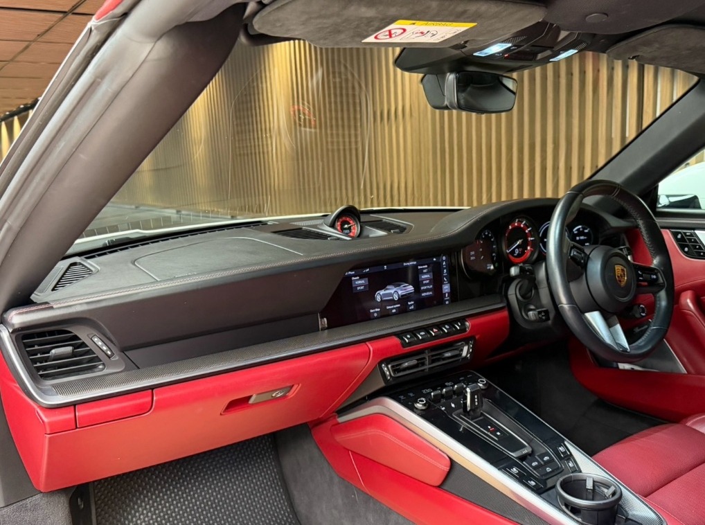 Porsche 911 (992) Cabriolet รูปที่ 8