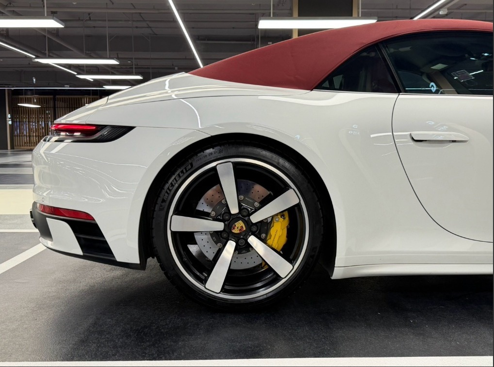 Porsche 911 (992) Cabriolet รูปที่ 10