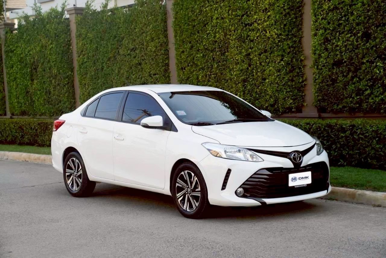 Toyota Vios 1.5 G (White) รถเช่าดอนเมือง